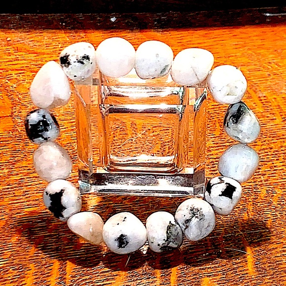 NATURAL RAINBOW MOONSTONE TUMBLED BRACELET STRETCH CHUNKY NEW HEALING STONES - Picture 4 of 5